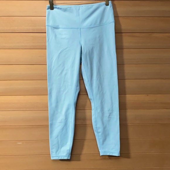 Yogalicious Baby Blue Leggings Size M 7/8 length - Picture 2 of 7